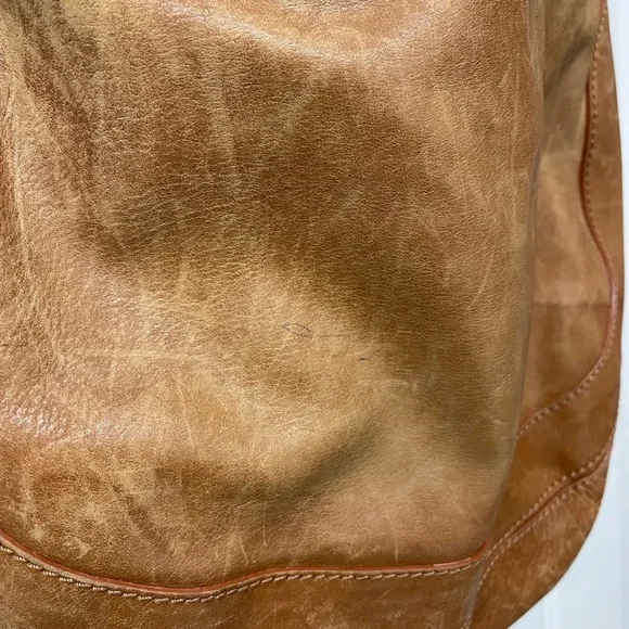 Marc Jacobs Tan Leather Hobo Bag with Gold Accents - Picture 8 of 16